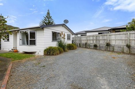 Photo of property in 3/6 Awamutu Grove, Waiwhetu, Lower Hutt, 5010