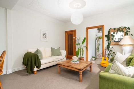 Photo of property in 42c Apu Crescent, Lyall Bay, Wellington, 6022