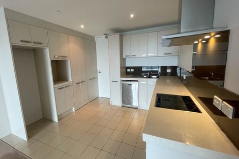 Photo of property in Bella Vista, 2f/84 Gunner Drive, Te Atatu Peninsula, Auckland, 0610