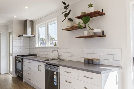 Photo of property in 47 Lichfield Crescent, Tamatea, Napier, 4112