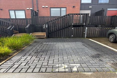 Photo of property in 27 Manarini Road, Westgate, Auckland, 0614