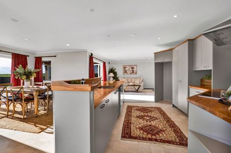 Photo of property in 270 Brown Road, Brixton, Waitara, 4382