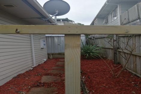 Photo of property in 48 Cyclarama Crescent, Massey, Auckland, 0614