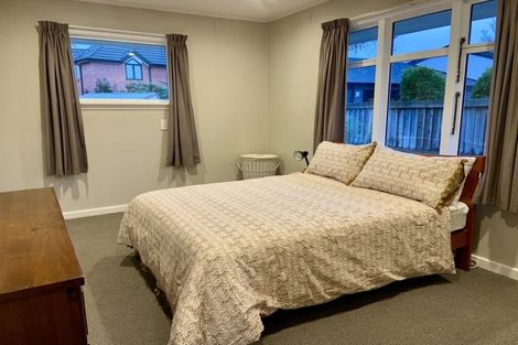 Photo of property in 13 Nutfield Lane, Cashmere, Christchurch, 8022