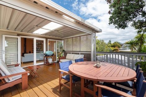Photo of property in 94 Saddleback Rise, Murrays Bay, Auckland, 0630