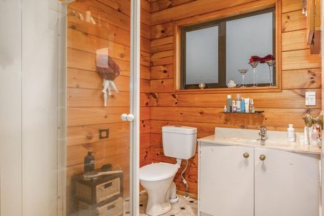 Photo of property in 27 Sailmaker Close, Whitby, Porirua, 5024