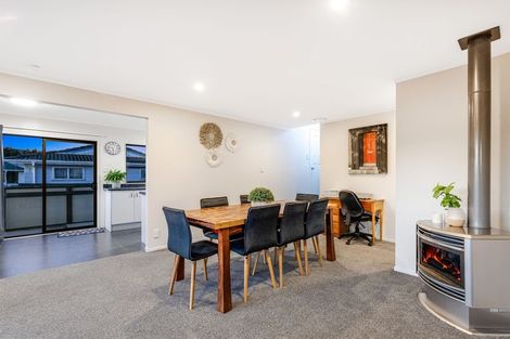 Photo of property in 8 Outram Grove, Kelson, Lower Hutt, 5010
