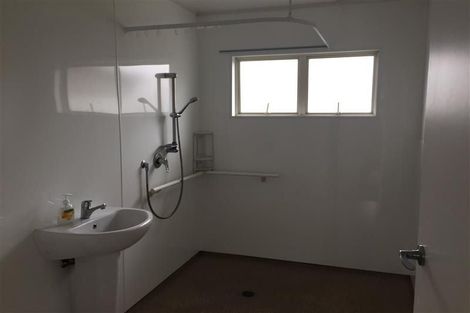 Photo of property in 48 Strid Road, Te Atatu South, Auckland, 0610