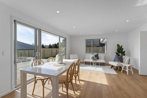 Photo of property in 18 Karearea Avenue, Waikanae, 5036