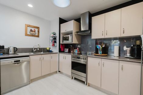 Photo of property in 28 Ranui Street, Dinsdale, Hamilton, 3204