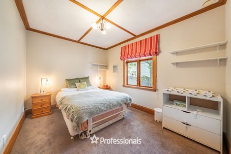 Photo of property in 143 Whites Line East, Waiwhetu, Lower Hutt, 5010