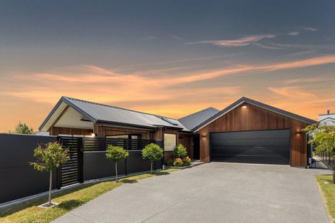 Photo of property in 5 Rich Rise, Havelock North, 4130