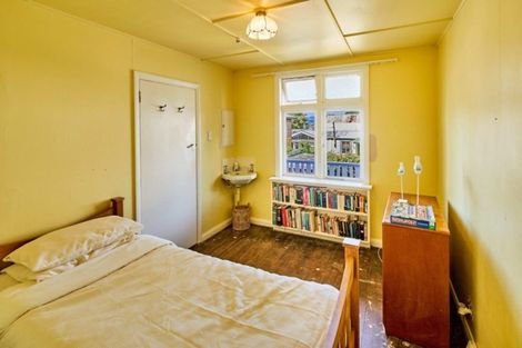 Photo of property in 8 Pitarua Street, Thorndon, Wellington, 6011