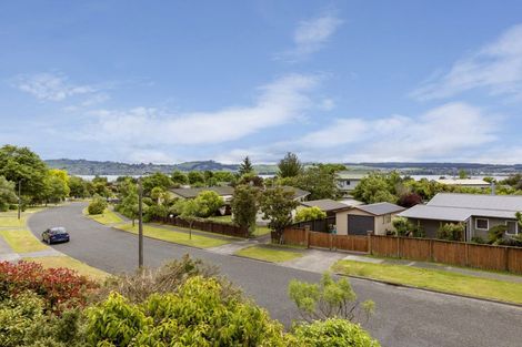 Photo of property in 63 Grace Crescent, Richmond Heights, Taupo, 3330