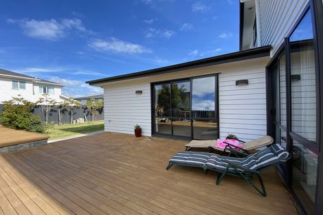 Photo of property in 19 Harvest Avenue, Orewa, 0931