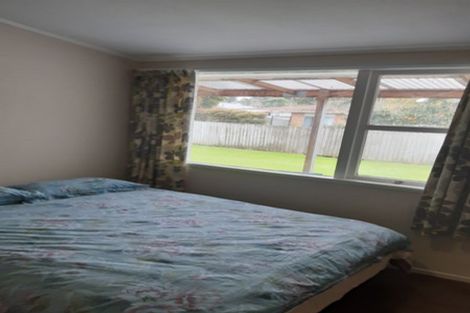 Photo of property in 2/77 Sylvia Road, Hillcrest, Auckland, 0627