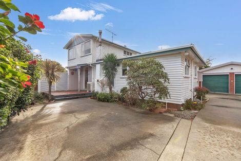 Photo of property in 13 Waimarie Avenue, Paraparaumu, 5032