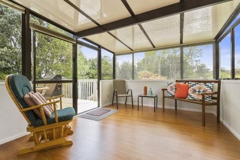 Photo of property in 4 Sunward Rise, Glenfield, Auckland, 0629