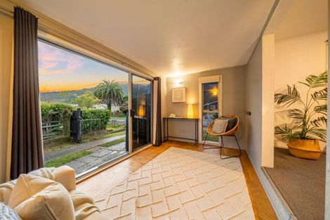 Photo of property in 77 Pasadena Crescent, Totara Park, Upper Hutt, 5018
