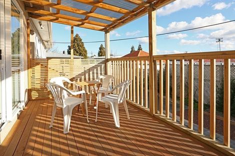 Photo of property in 11 Sheehan Road, Te Atatu South, Auckland, 0610