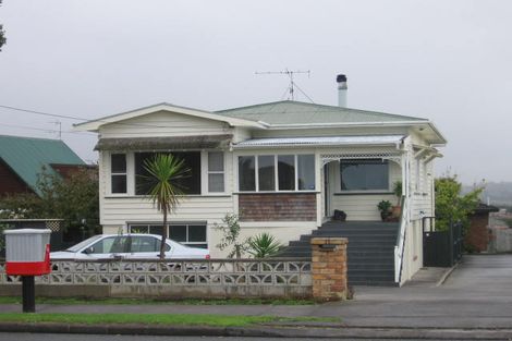 Photo of property in 1/65 Sturges Road, Henderson, Auckland, 0612