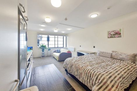 Photo of property in 107/3u Roxburgh Street, Mount Victoria, Wellington, 6011