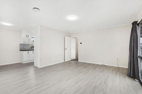 Photo of property in 2/152 Rathgar Road, Henderson, Auckland, 0610