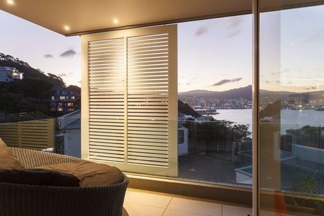 Photo of property in 2a/22 Telford Terrace, Oriental Bay, Wellington, 6011