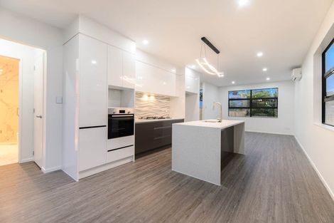 Photo of property in 44a Godley Road, Green Bay, Auckland, 0604