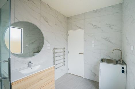 Photo of property in 18a Domain Road, Weymouth, Auckland, 2103