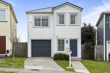 Photo of property in 122 Joseph Street, Flat Bush, Auckland, 2019