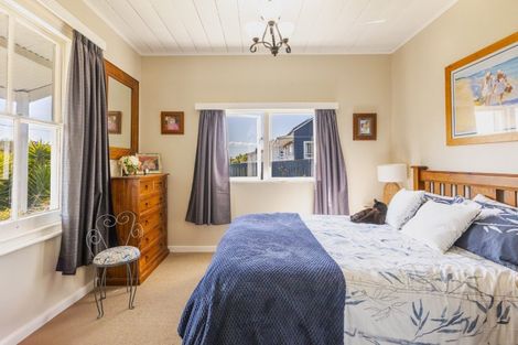 Photo of property in 15 Watts Street, Waipawa, 4210