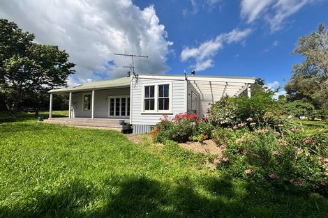Photo of property in 37 Smalley Road, Glenbrook, Waiuku, 2681