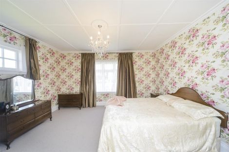 Photo of property in 7 Station Road, Marton, 4710