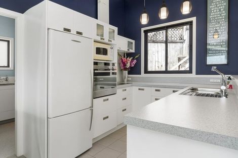 Photo of property in 51u1 View Road, Houghton Bay, Wellington, 6023