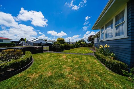 Photo of property in 65 Cloten Road, Stratford, 4332