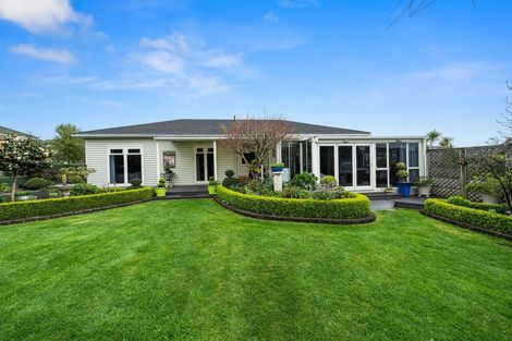 Photo of property in 38 Handyside Street, Tawa, Wellington, 5028