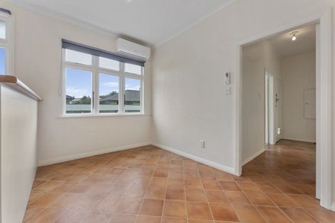 Photo of property in 32 Karina Terrace, Roslyn, Palmerston North, 4414