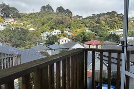Photo of property in 146h Aro Street, Aro Valley, Wellington, 6021