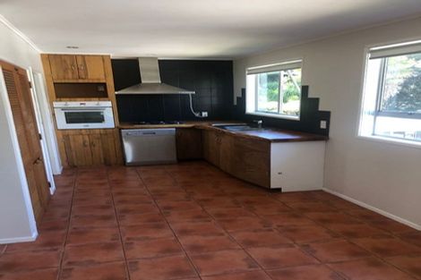 Photo of property in 31 Castleton Street, Birkdale, Auckland, 0626