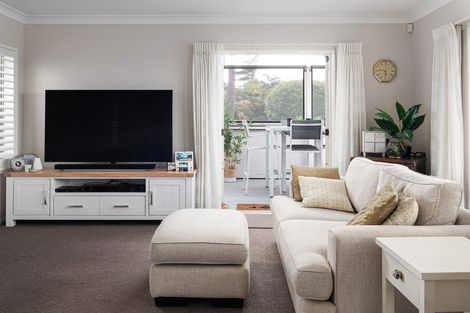 Photo of property in 8a Mana Street, Otumoetai, Tauranga, 3110