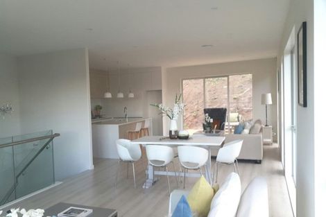 Photo of property in 98 Godfrey Drive, Orewa, 0931