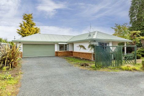 Photo of property in 8 Kathleen Place, Rainbow Point, Taupo, 3330
