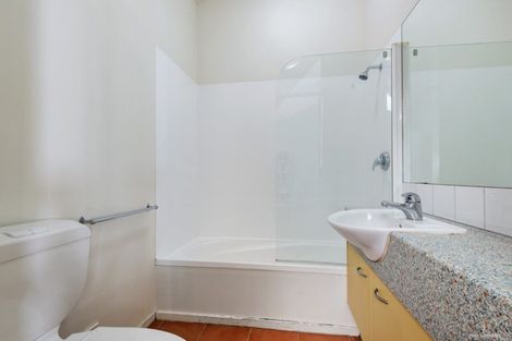 Photo of property in Courtenay Mews Apartments, 16/14u Alpha Street, Te Aro, Wellington, 6011