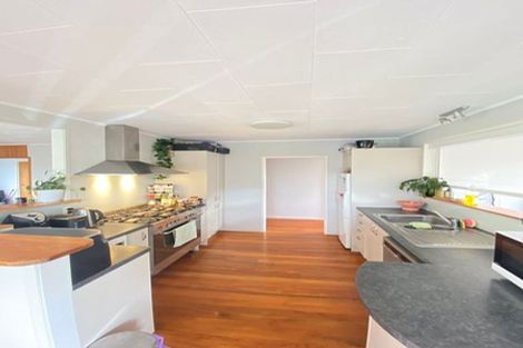 Photo of property in 9 Cockayne Crescent, Sunnynook, Auckland, 0620