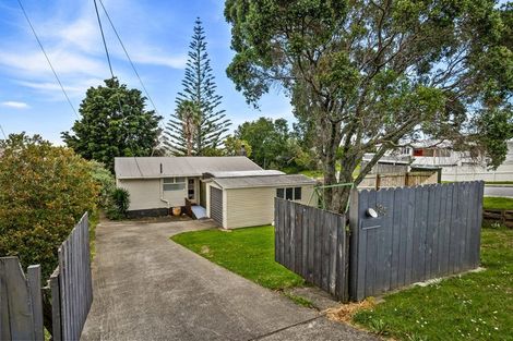 Photo of property in 185 Waimumu Road, Massey, Auckland, 0614