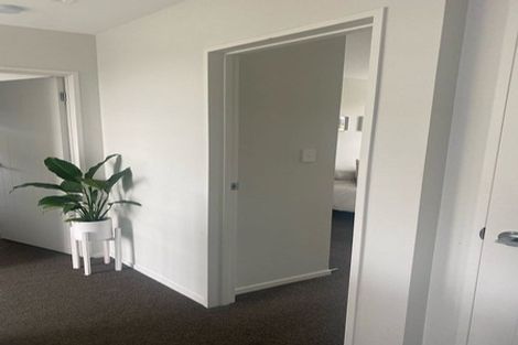 Photo of property in 7a Yeoman Place, Howick, Auckland, 2014