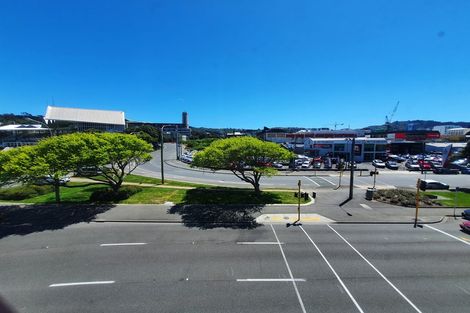 Photo of property in Grandstand Apartments, 37/80u Kent Terrace, Mount Victoria, Wellington, 6011