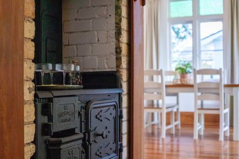 Photo of property in 10 Thames Street, Claudelands, Hamilton, 3214