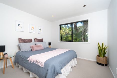 Photo of property in 24a Cambridge Road, Riverhead, 0820